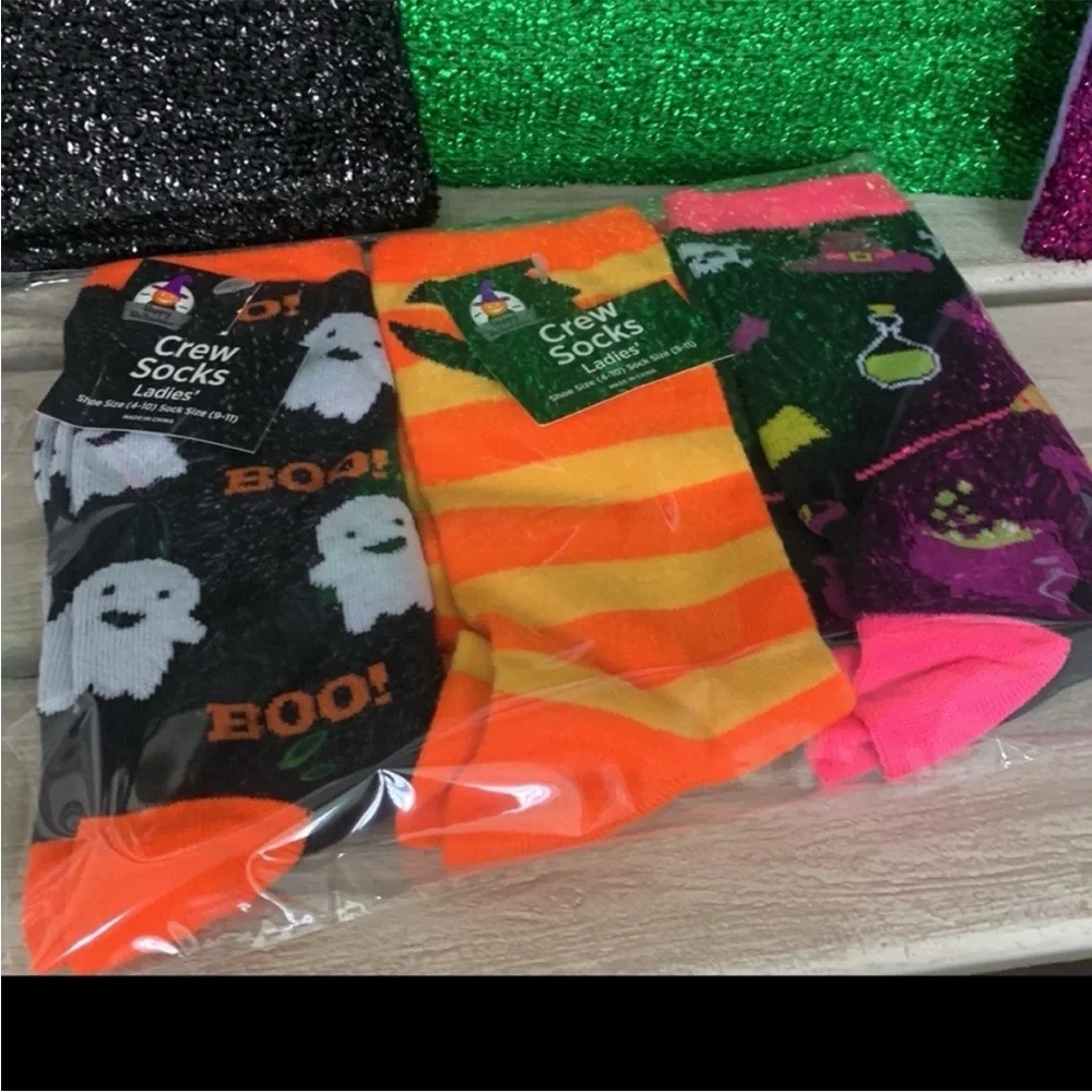 Clearance ~ Halloween Fashion Socks - 3pair 🎃🆕🎃 A 2 For $14 item ⭐️